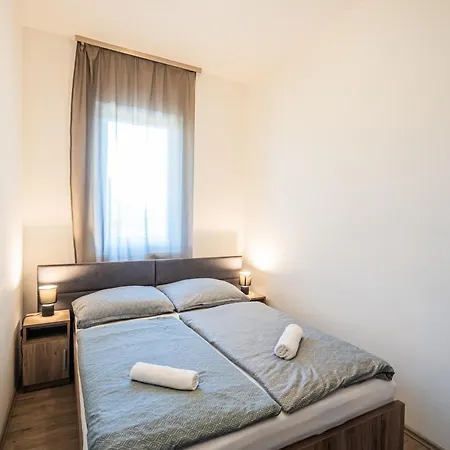 Ah-corso Wellness Panorama Апартаменты Шиофок